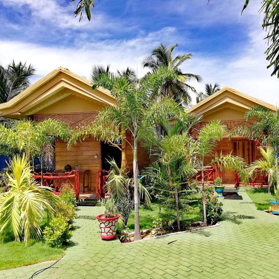 Sea View Resort Kallady Extérieur photo